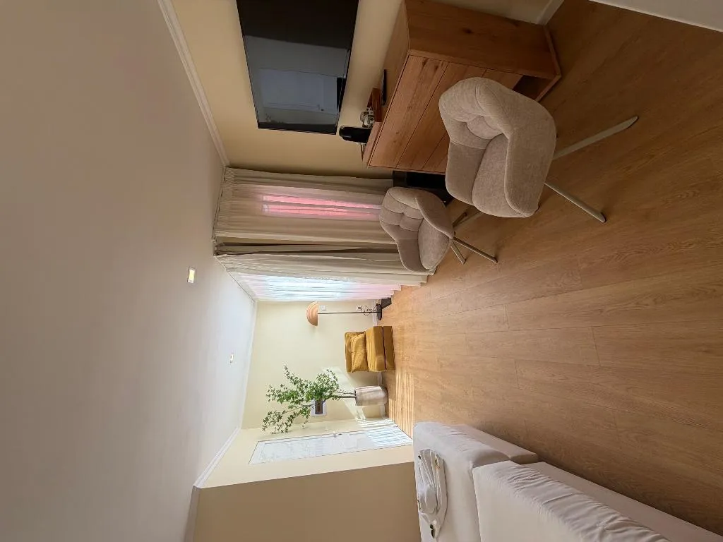 TWIN TWO BEDS Room, Inn & Art Hotel Gallery, Madeira