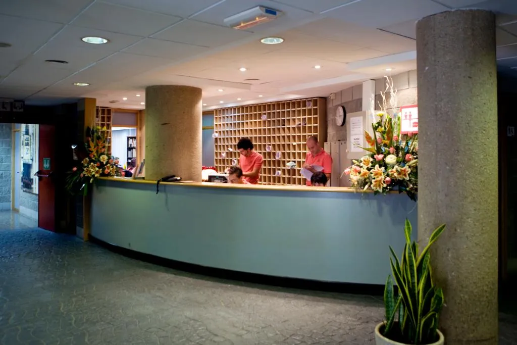 Lobby, Albergue Juvenil Colegio Mayor Galileo Galilei, Valencia