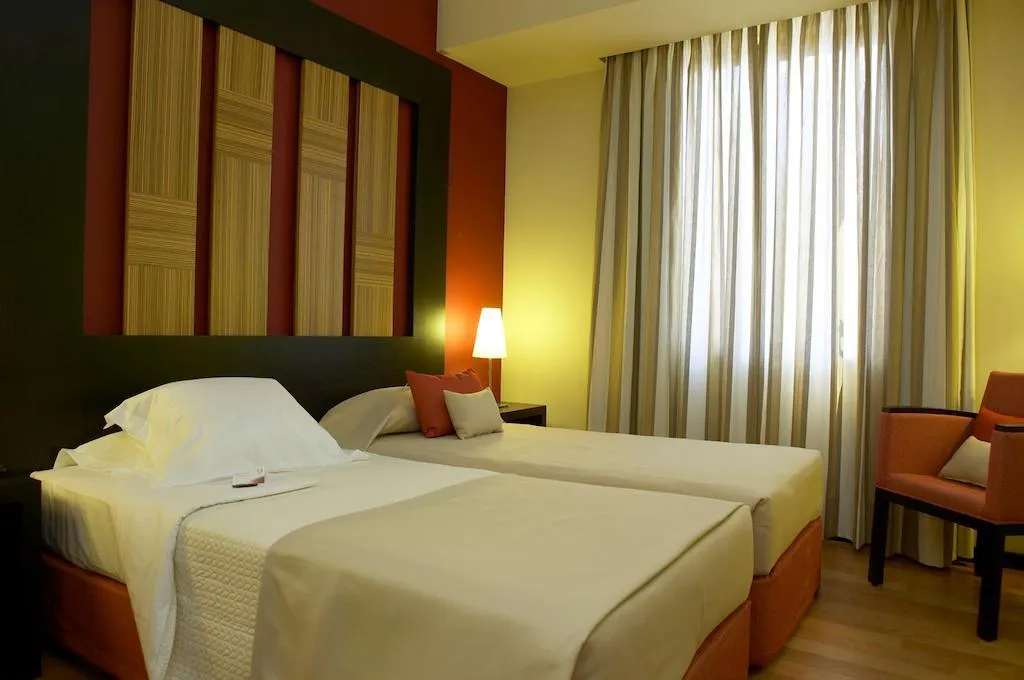SINGLE STANDARD Room, Lisboa, Lisbon