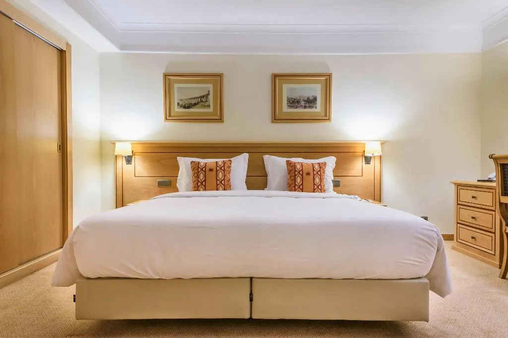 SUITE STANDARD Room, Real Palacio, Lisbon