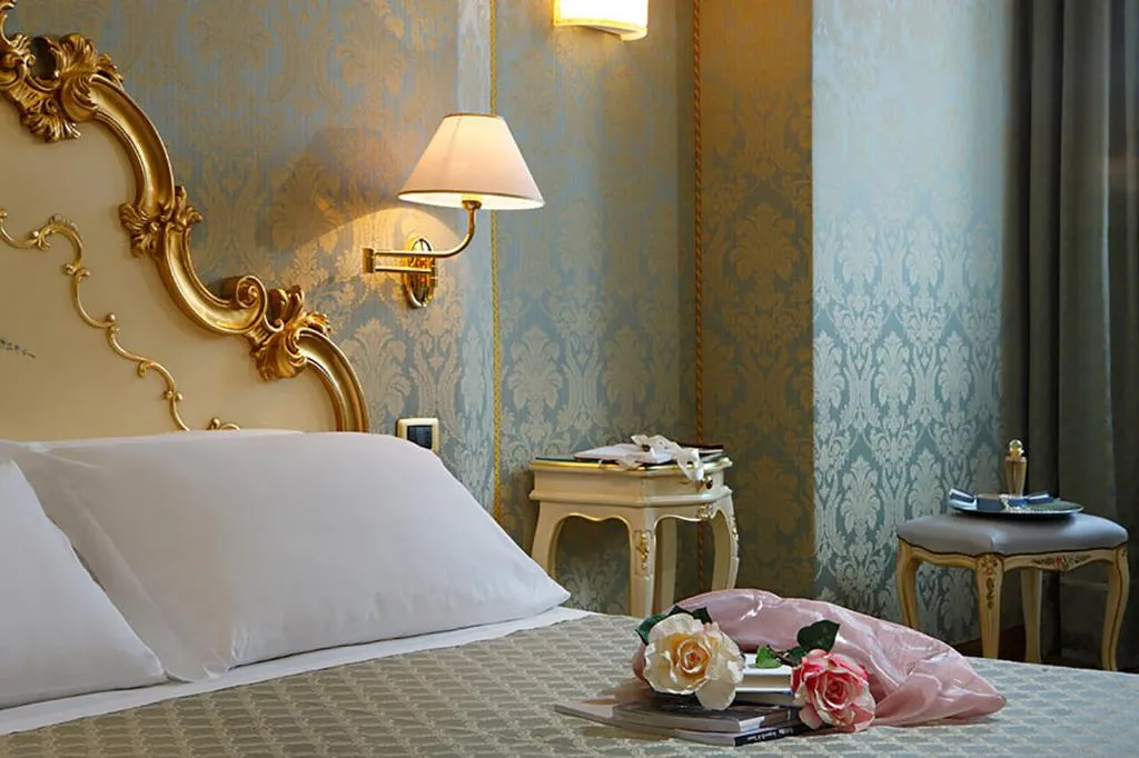 Double or Twin BASIC Room, Torino, Venice