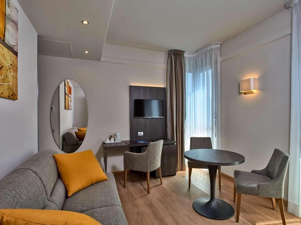 Room, Hotel Como, Milan
