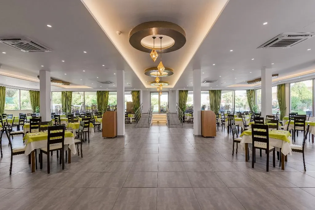 Restaurant, Olive Garden, Rhodes