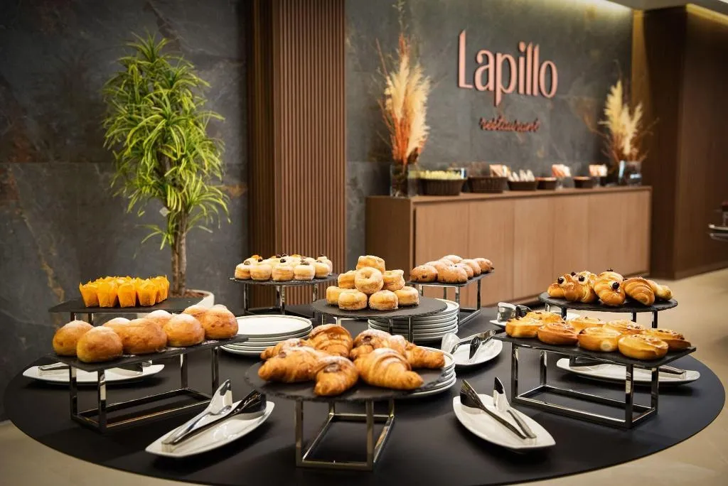 Restaurant, Gold Tower Lifestyle Hotel, Naples