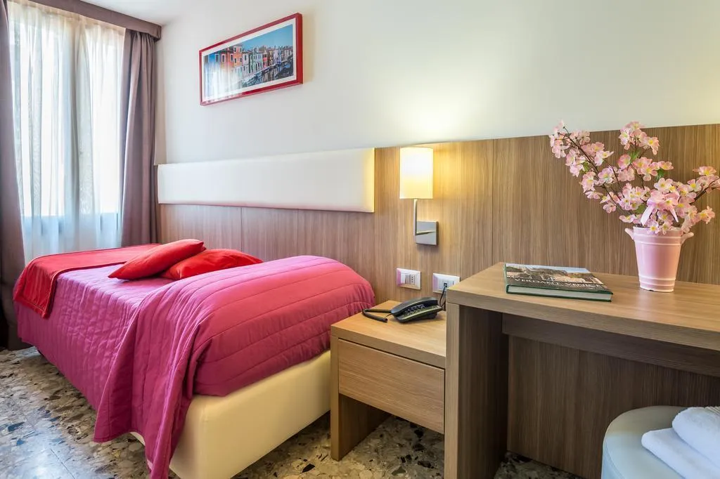 General view, Hotel Il Moro di Venezia, Venice