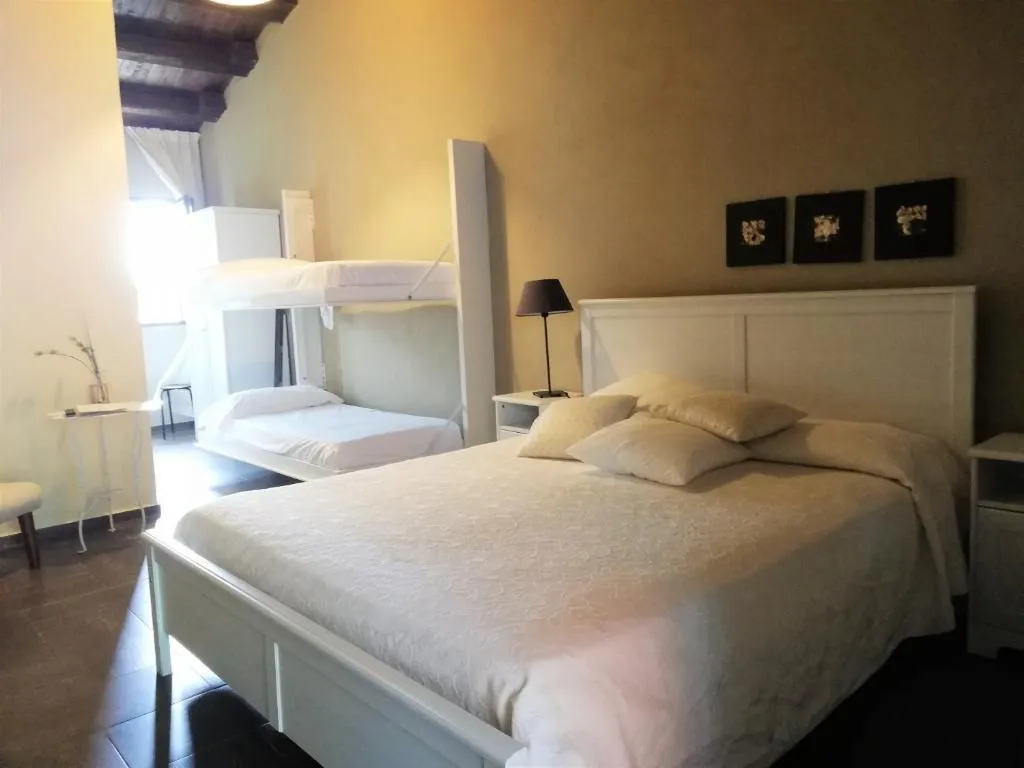 QUADRUPLE STANDARD Room, Colle San Mauro, Catania