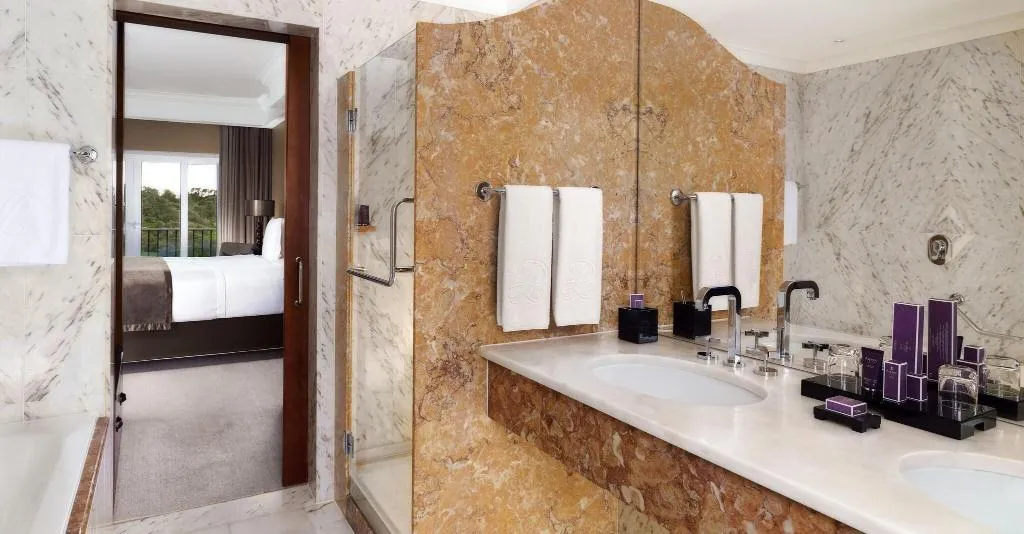 Room, Penha Longa, Lisbon