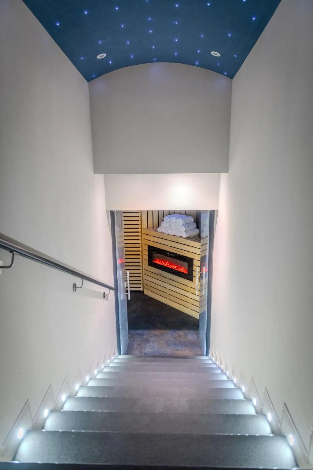 Sports and Entertainment, The Moon Boutique Hotel, Florence