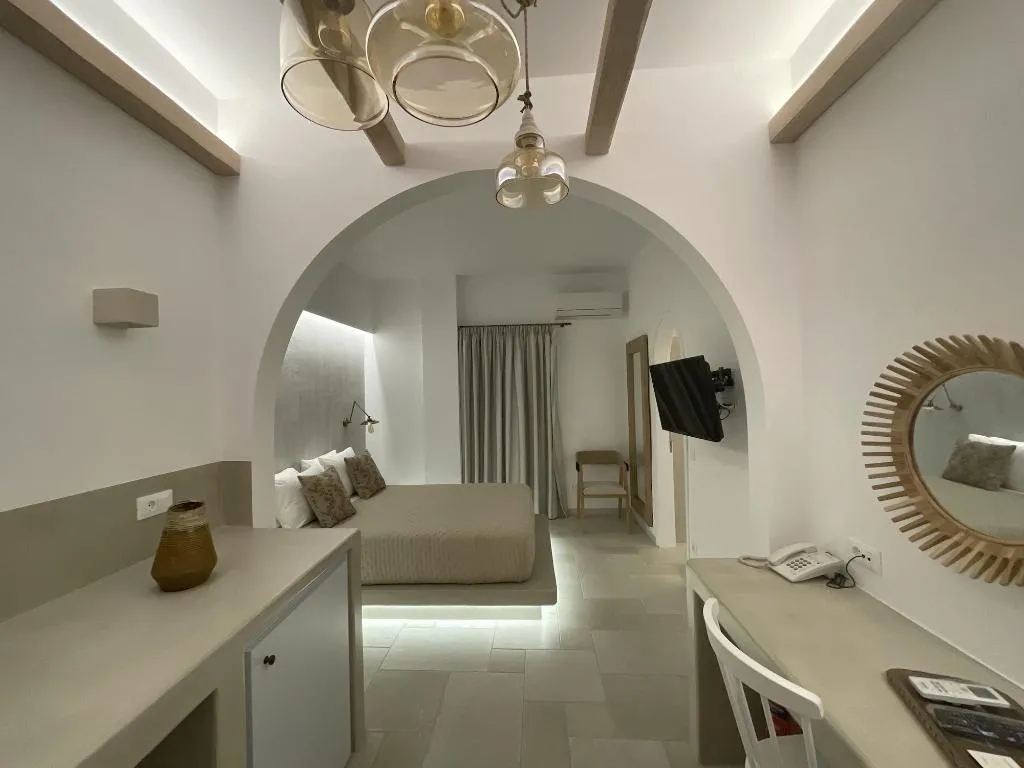 Room, Makris Beach Hotel, Santorini