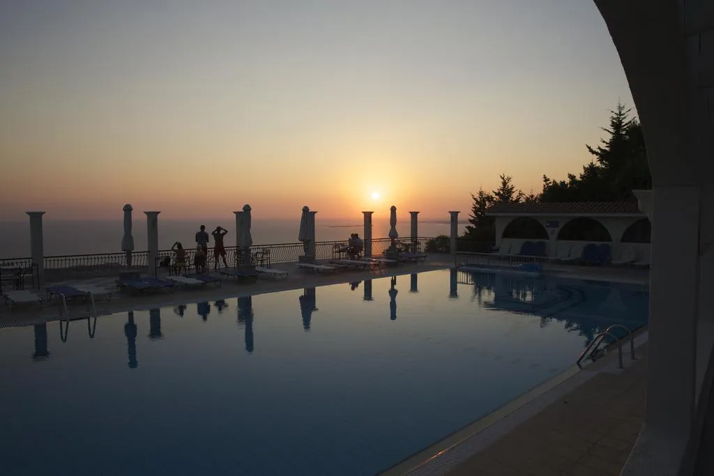 Pool, Mouikis Sun Village, Kefallinia