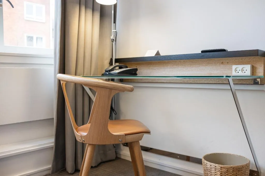 Double or Twin STANDARD Room, Gentofte Hotel, Copenhagen