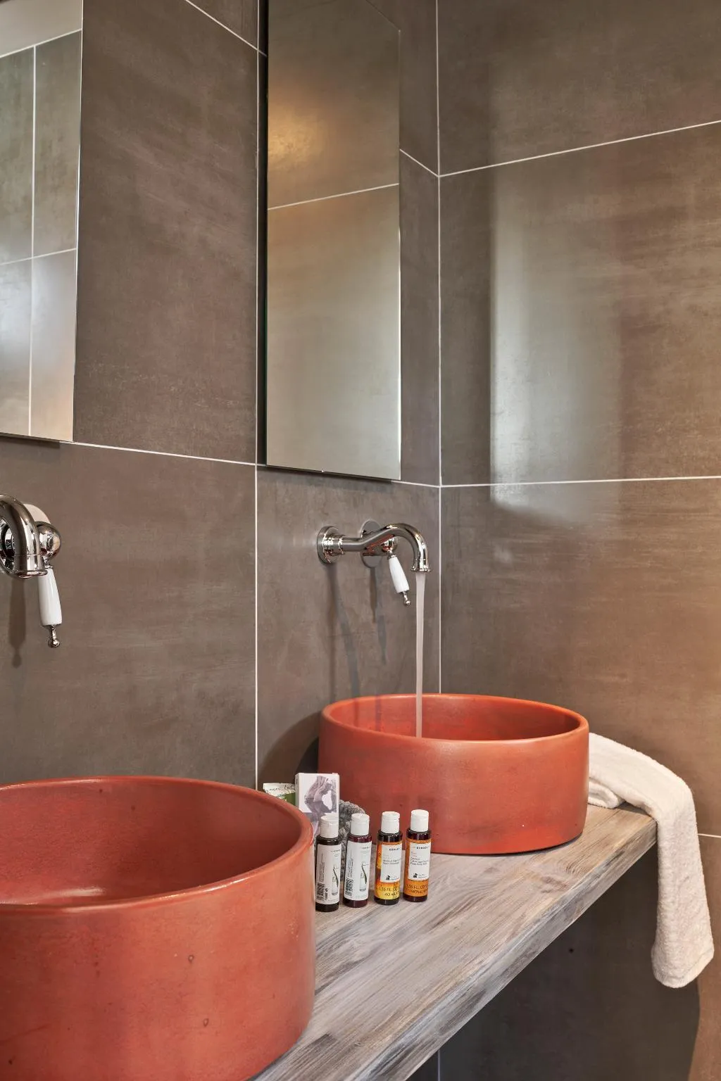 Double or Twin SUPERIOR Room, 18 Micon Street, Athens