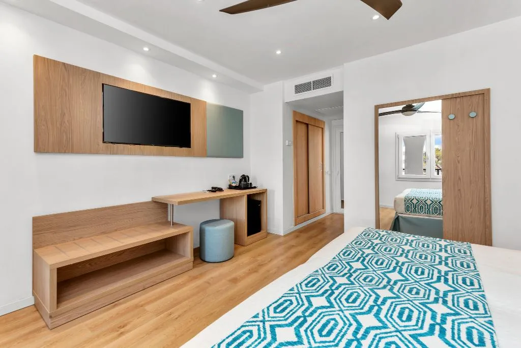 Double or Twin STANDARD Room, Hotel Palia Dolce Farniente,, Majorca