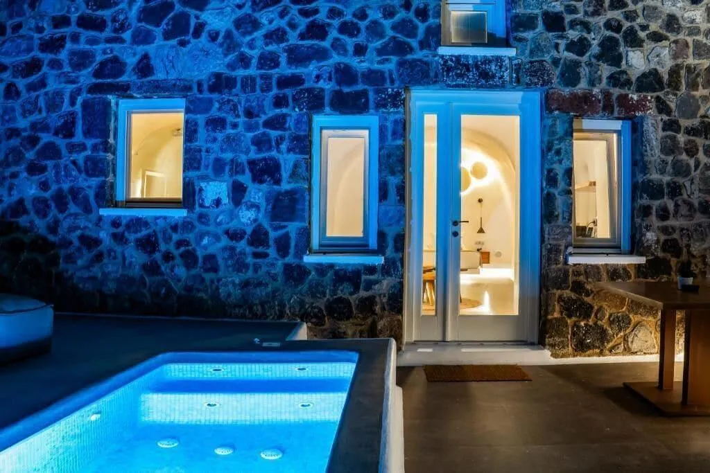 Room, Victoria Caves, Santorini