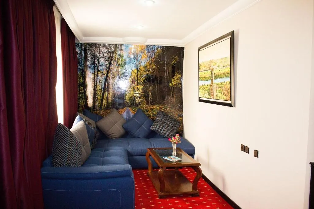 Room, Rabat, Rabat