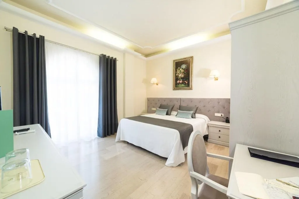 Room, Grand Hotel Palladium, Ibiza