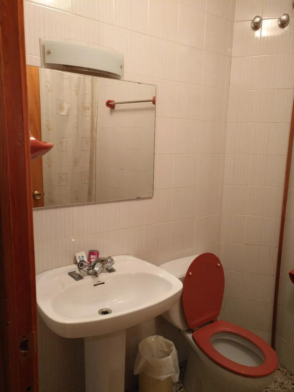 Double or Twin STANDARD Room, Hostal Porta De Nuria, Barcelona