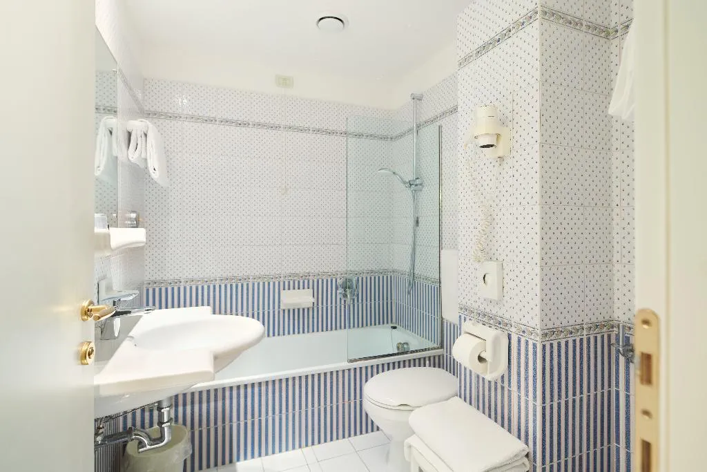 TRIPLE STANDARD Room, Hotel Plaza Venice, Venice