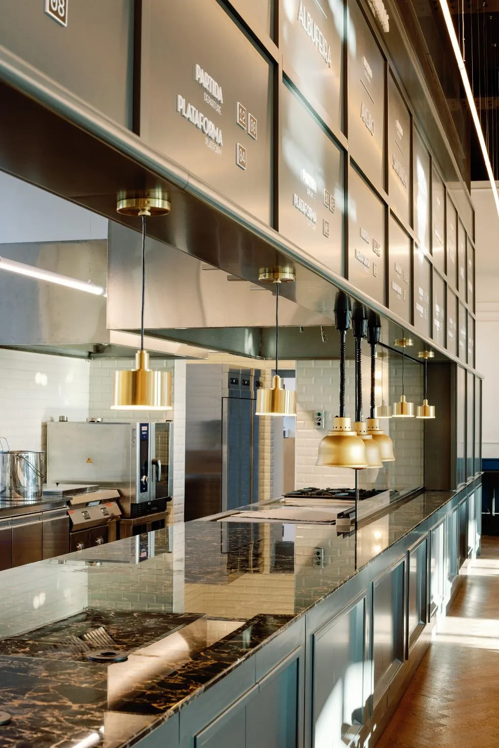 Restaurant, The Editory Riverside Santa Apolonia Hotel, Lisbon