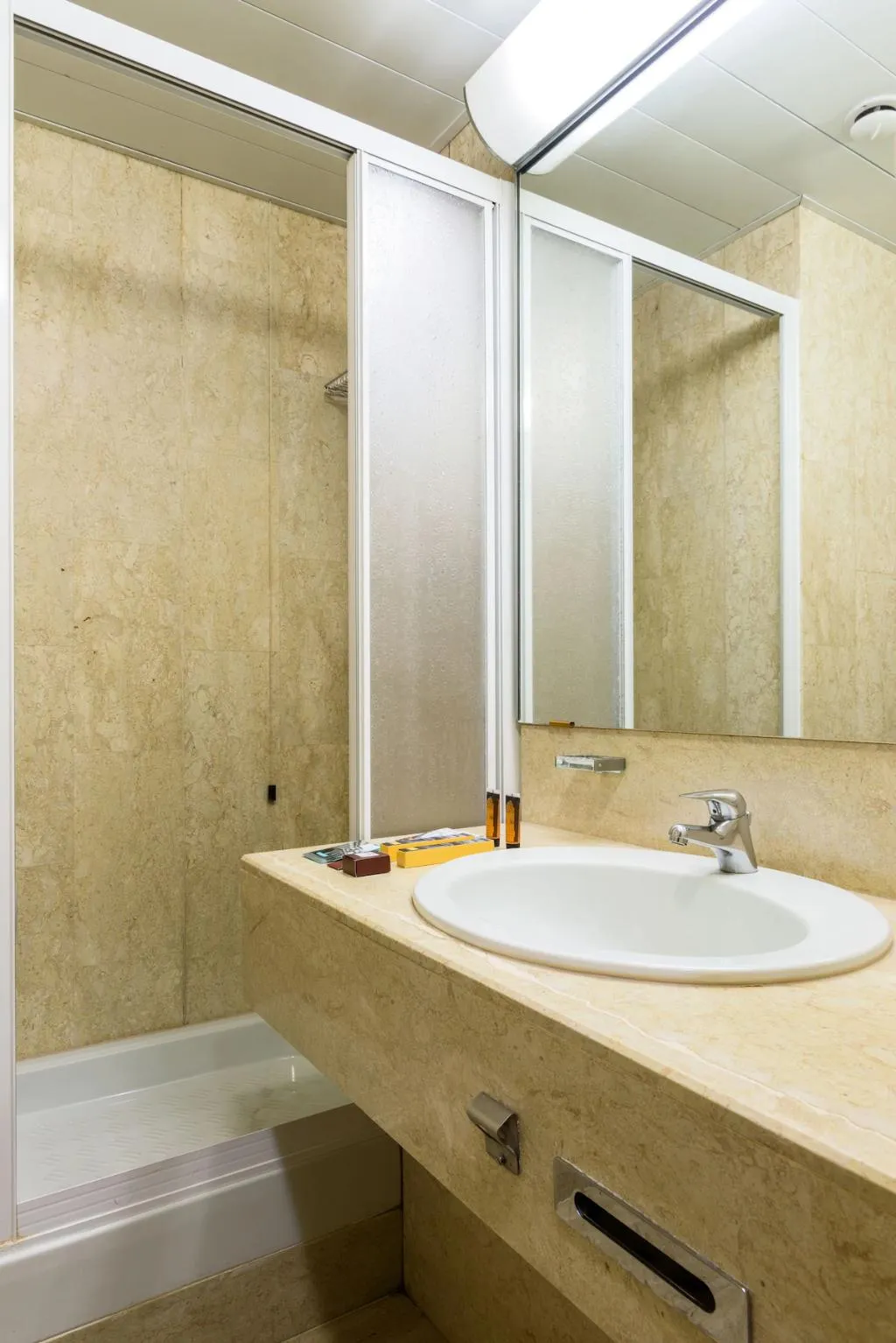 Room, B&B Hotel Milano Portello, Milan