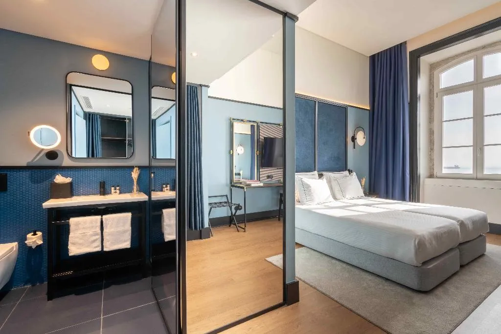 DOUBLE SUPERIOR RIVER VIEW Room, The Editory Riverside Santa Apolonia Hotel, Lisbon