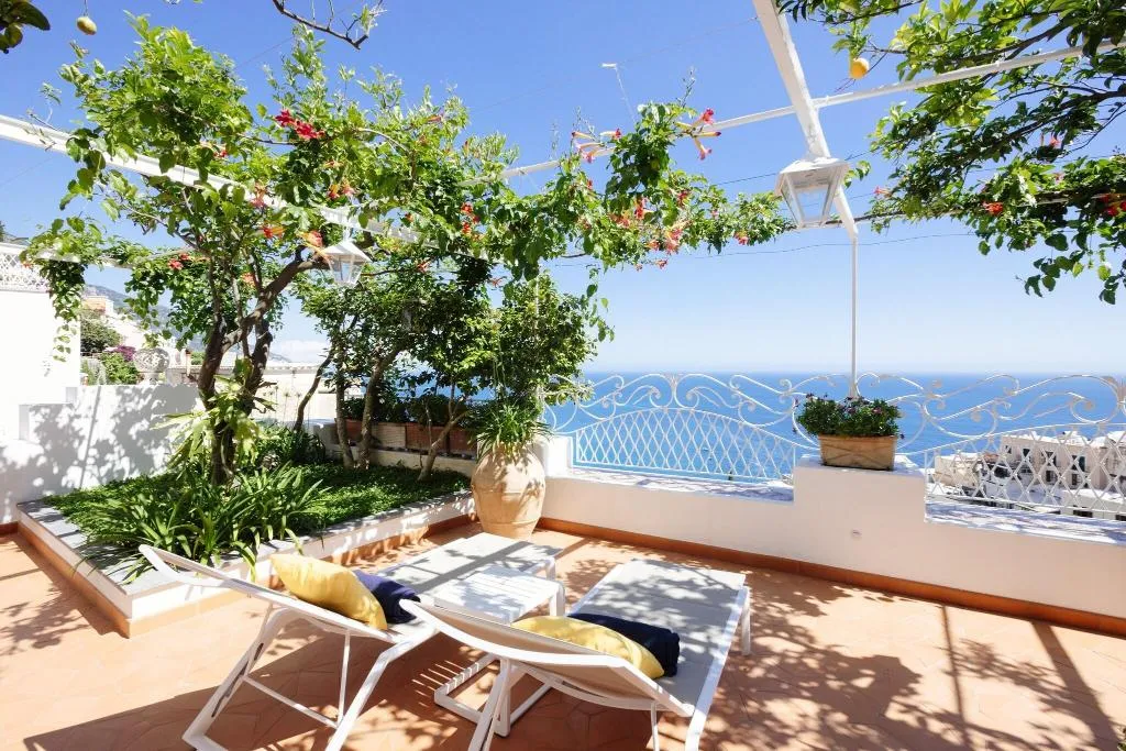 Terrace, La Bizantina, Naples