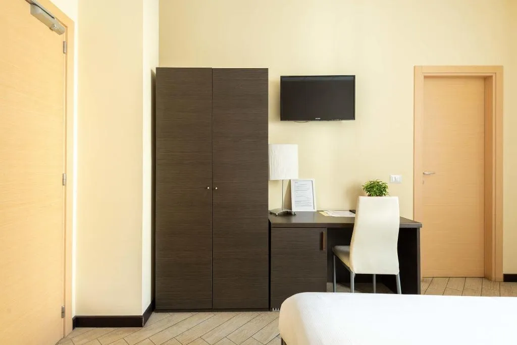 Room, Hotel Central Lodge, Naples