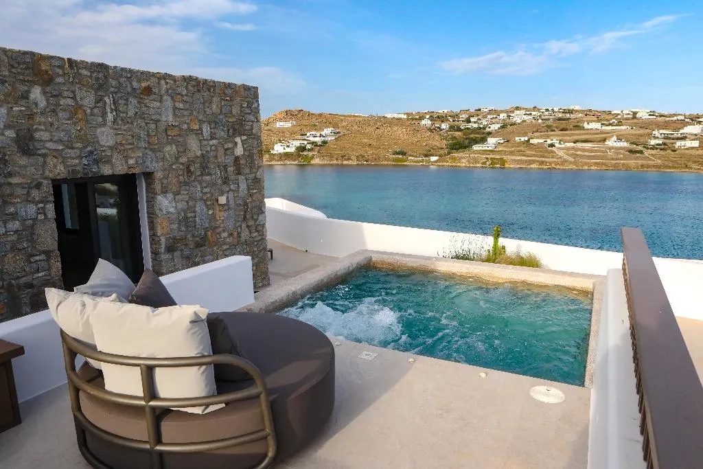 SUITE SEA VIEW WITH PRIVATE POOL Room, Aeonic Suites & Spa, Mykonos