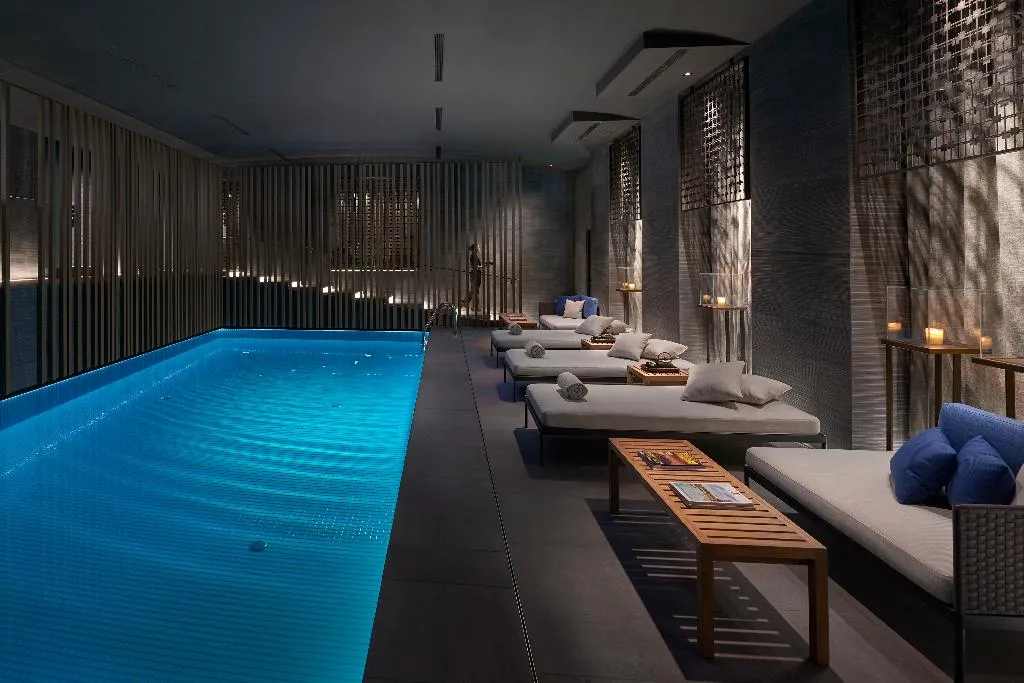 Pool, Mandarin Oriental Milan, Milan