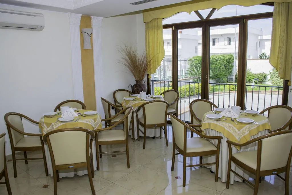 Restaurant, Vassallo Park, Naples