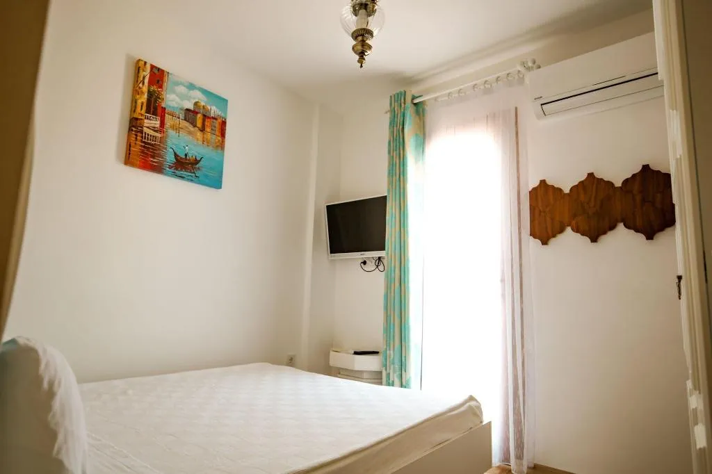 Room, Menendi Otel, Izmir