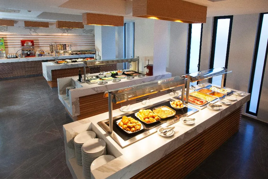 Restaurant, Pefkos Hotel, Cyprus