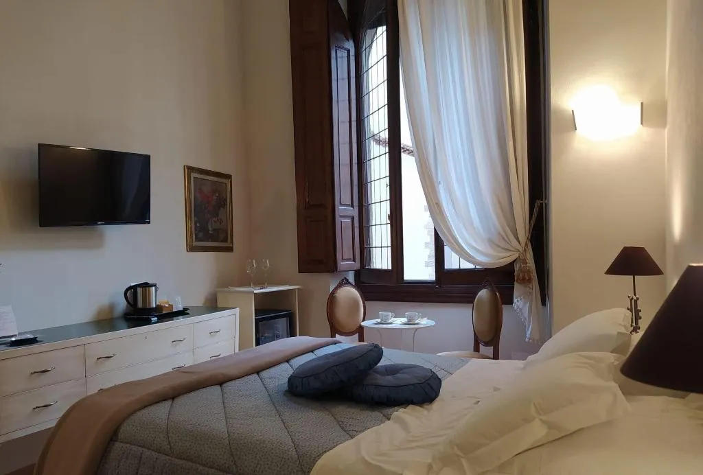 Room, Lady Luna B&B, Florence
