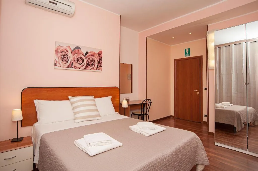 Room, Magicfiverooms, Rome