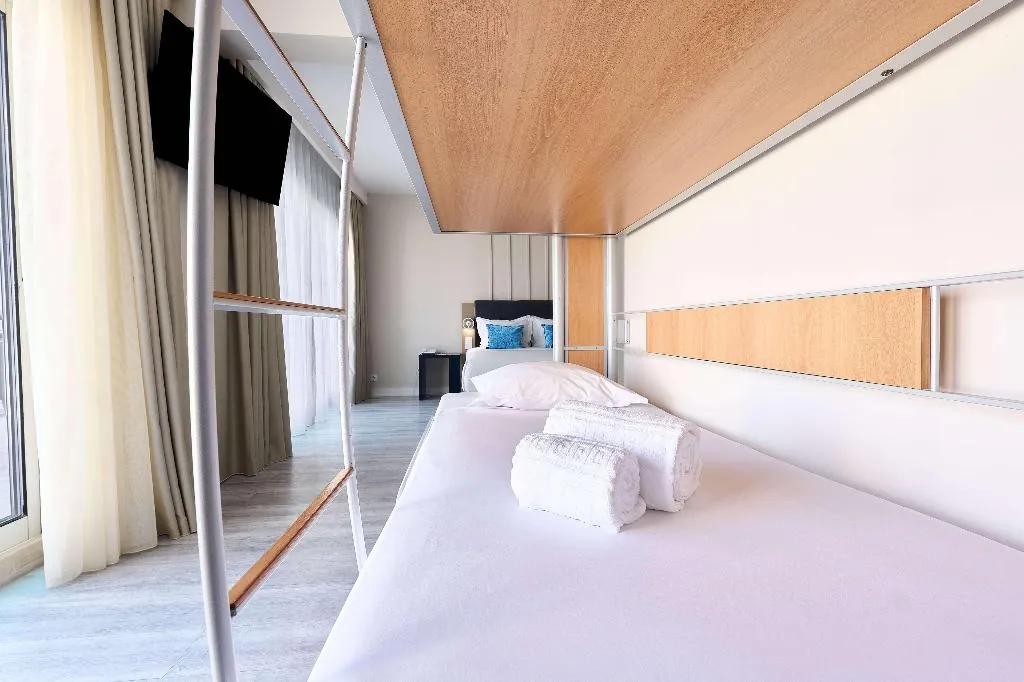 FAMILY ROOM DELUXE Room, Tryp Lisboa Caparica Mar Hotel, Lisbon