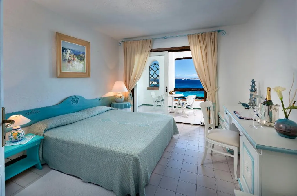 DOUBLE CLASSIC SEA VIEW Room, La Bisaccia Hotel, Cagliari