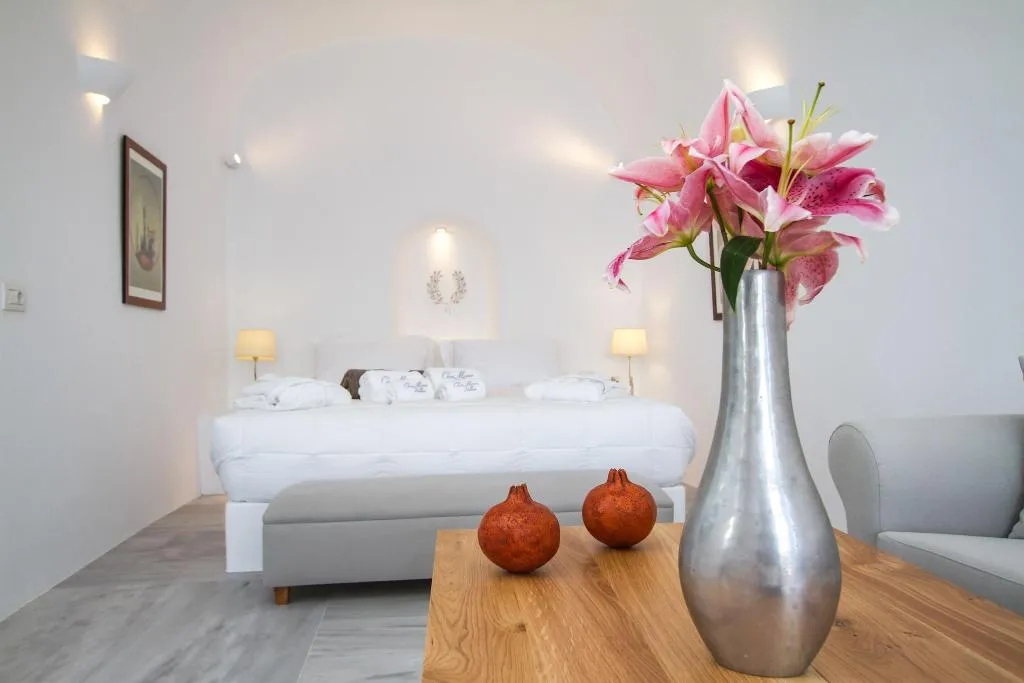 CAVE SEA VIEW Room, Oia Mare Villas, Santorini