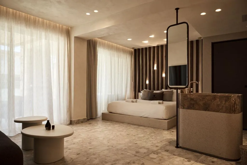 SUITE WITH JACUZZI Room, Uzenie All Suites Boutique Resort, Crete