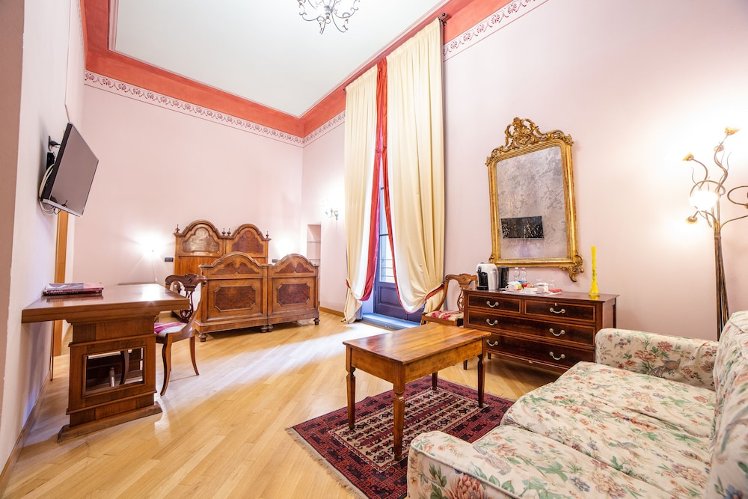 B&B Galileo 2000, Florence