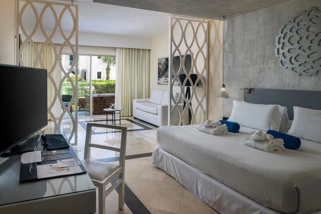 JUNIOR SUITE HONEYMOON Room, Ocean Maya Royale All Inclusive Adults Only, Playa Del Carmen