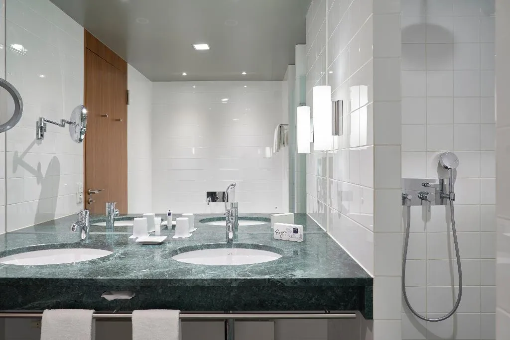 DOUBLE STANDARD Room, Dorint Kurfürstendamm Berlin, Berlin