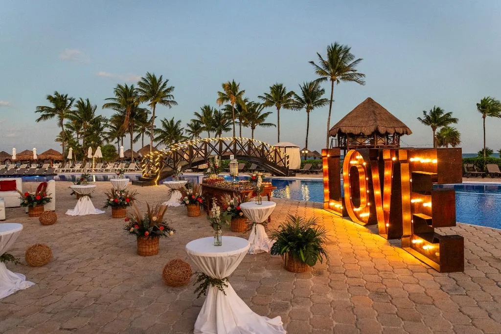 Terrace, Ocean Maya Royale All Inclusive Adults Only, Playa Del Carmen