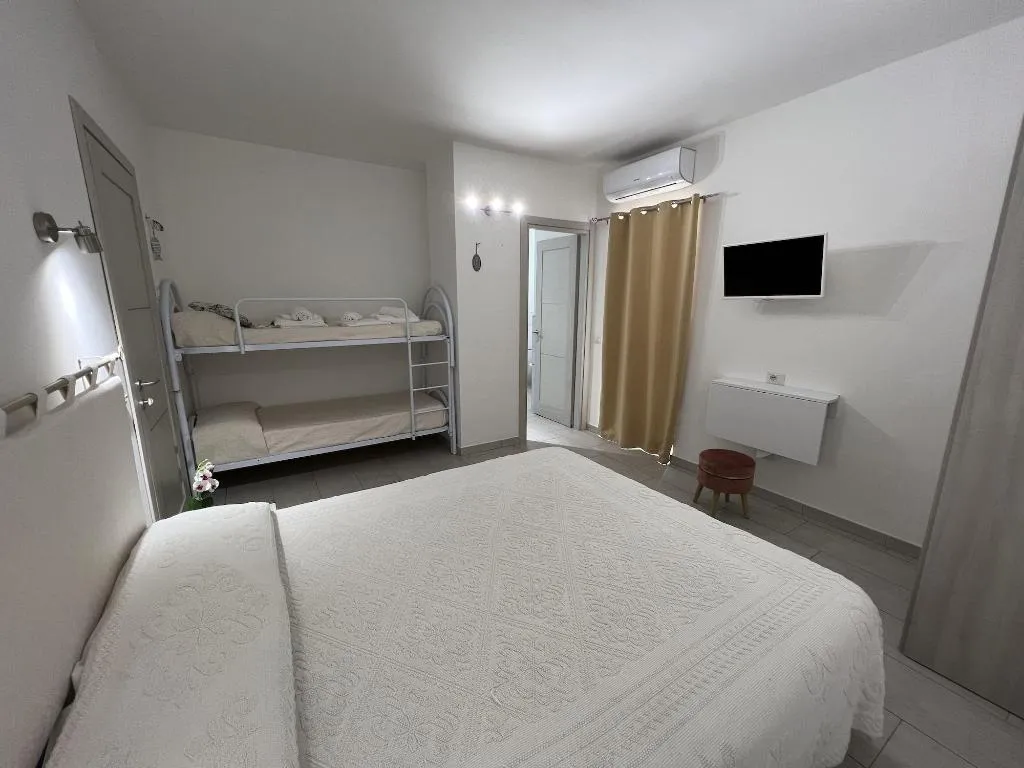 Room, Al Mare Da Francesca, Olbia