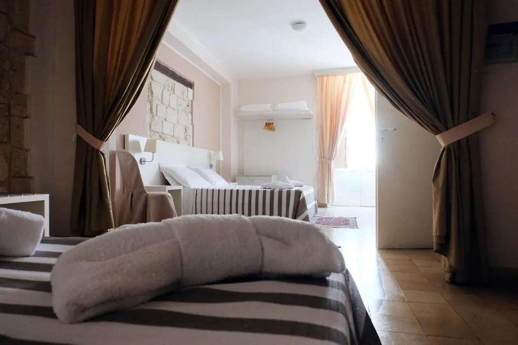 Room, Hotel Mastrarua, Catania