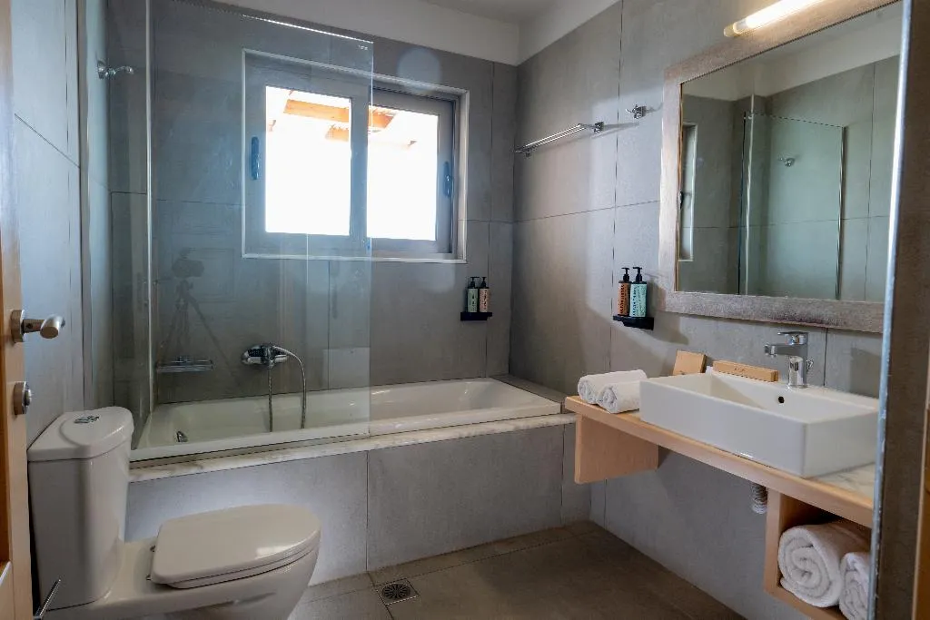 SUITE SIDE SEA VIEW Room, Miramare Resort & Spa, Crete