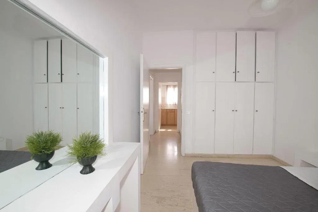 Room, Ira Apartments, Santorini