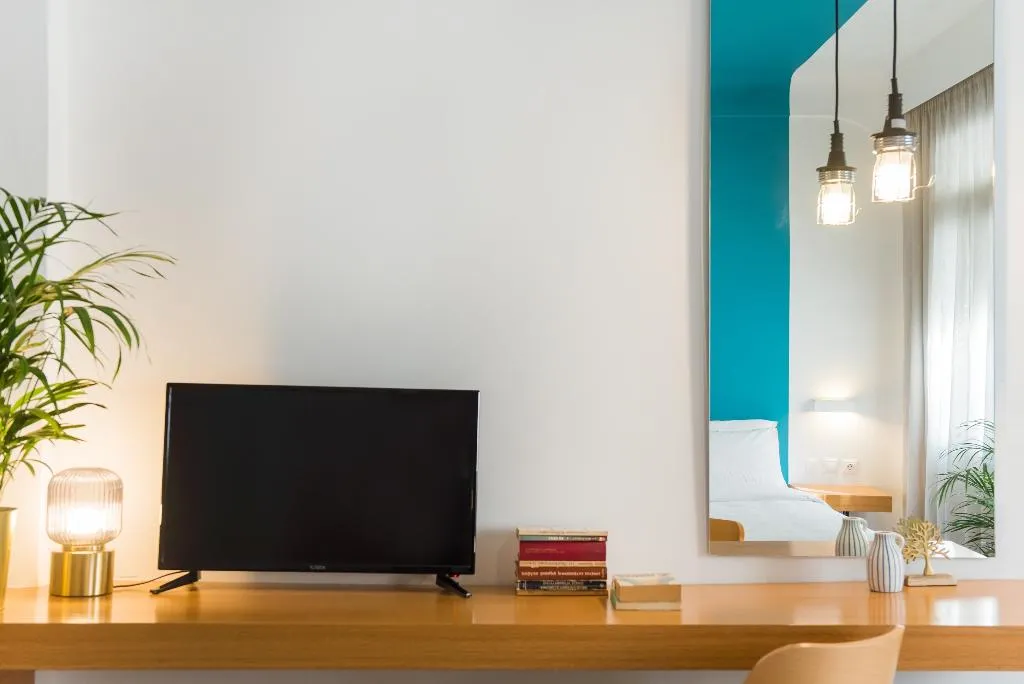 JUNIOR SUITE WITH BALCONY Room, MONK Monastiraki Suites, Athens