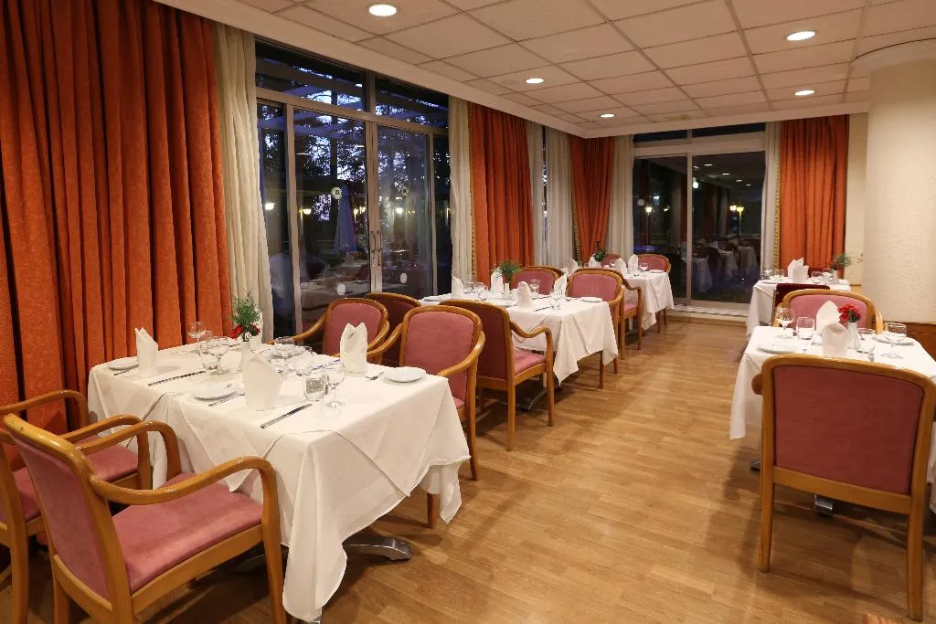 Restaurant, Forest Park Hotel, Cyprus