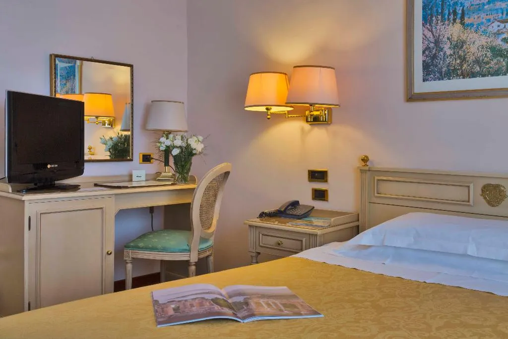 SINGLE CLASSIC Room, Grand Villa Politi, Catania