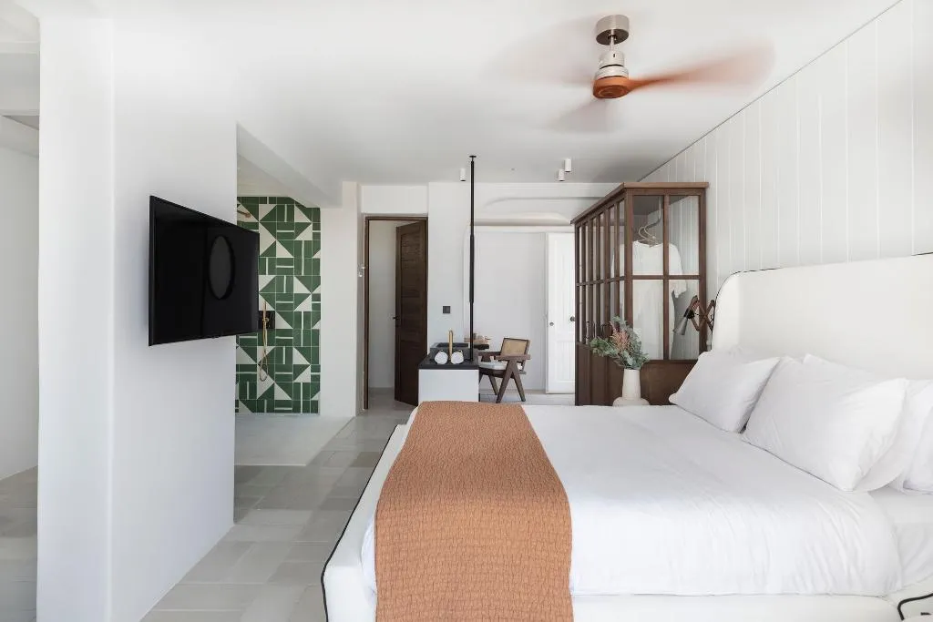 SUITE SEA VIEW HONEYMOON Room, Porto Mykonos, Mykonos